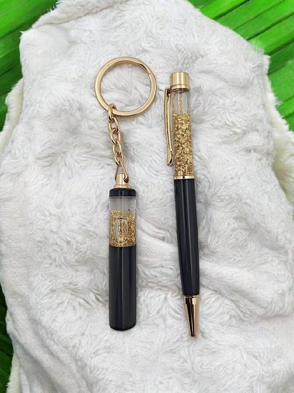 Luxury Black & Gold Crystal Pen and Keychain Gift Set for Men & Women – Elegant Office & Personal Use Combo